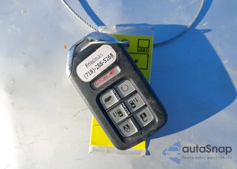 2021 Honda Odyssey Touring z USA, uszkodzony, nr VIN 5FNRL6H8XMB016662